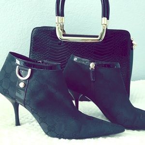 Gucci Monogram Print Black D Ring Ankle Boots Sz 8